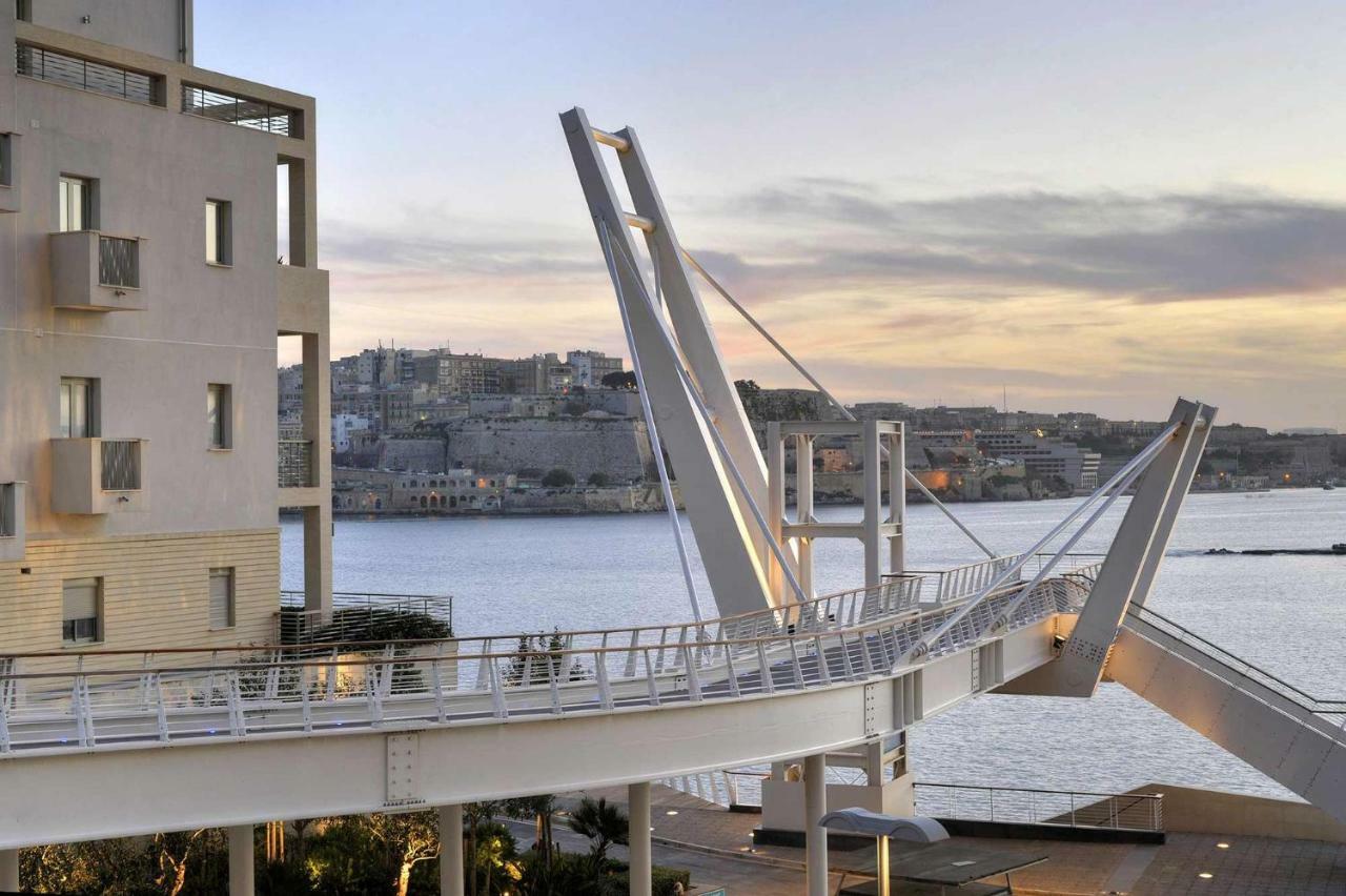Modern Apartment Just Off The Promenade Sliema Exterior foto